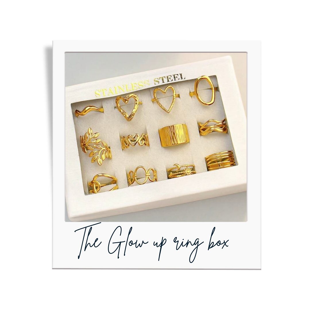 The Glow up ring box :💎🛎️🛎️🛎️🎀❤️💍 Es una caja que contiene 12 anillos de acero inoxidable . Para regalos , compartir con amigas , familias etc……🎁 -Los anillos son ajustables -Se pueden comprar individuales🙋🏽♀️👌🏽