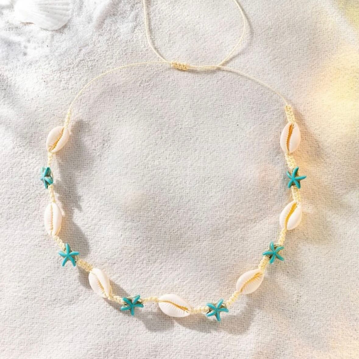 Tendencia !🙋🏽‍♀️🩵🩷 Collar con concha y estrella de mar con diseños 👀😍🌊 ⭐️🐚  Colores : blanco con celeste y blanco con rosa 🩵🤍🤍🩷